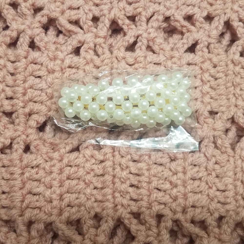 Embellished Pearl Hair Clip